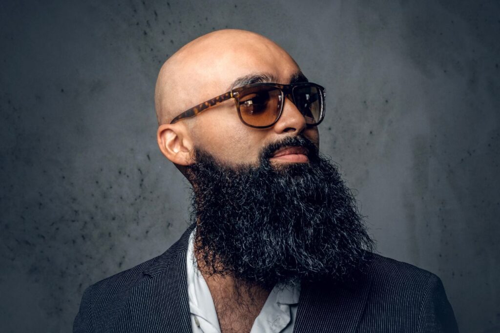 The Distinguished Beard - Premium Care & Styling